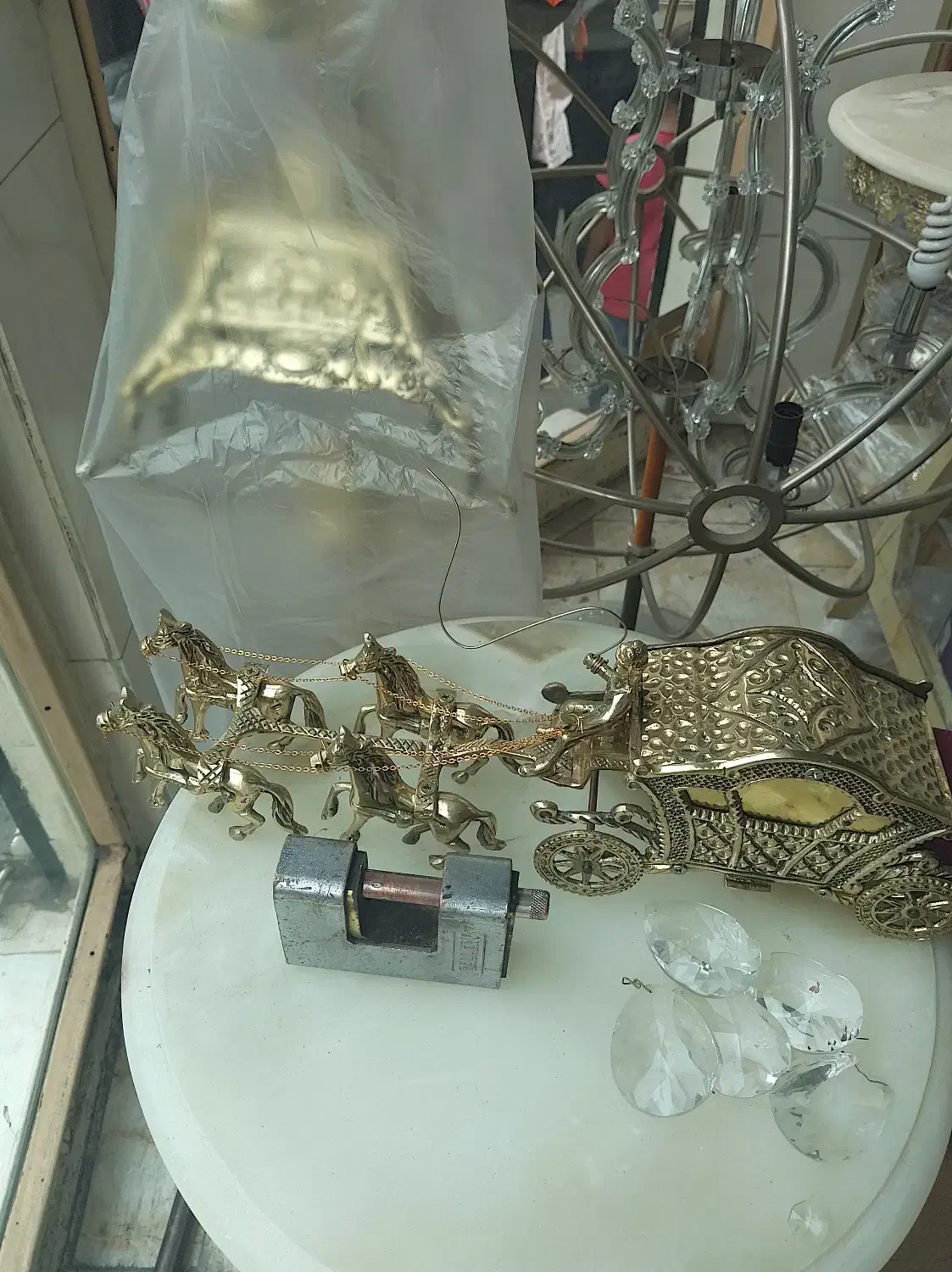 کالسکه 4اسب برنزی|مجسمه، تندیس، ماکت|تهران, مینای شمالی (مخبر)|دیوار