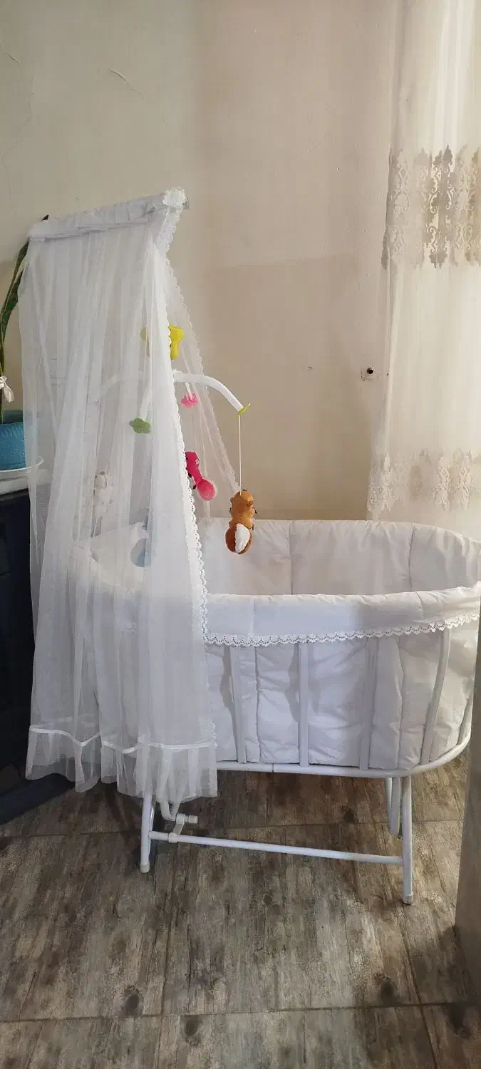 گهواره نوزادی|تخت و سرویس خواب|شهریار, شهرک امیریه|دیوار