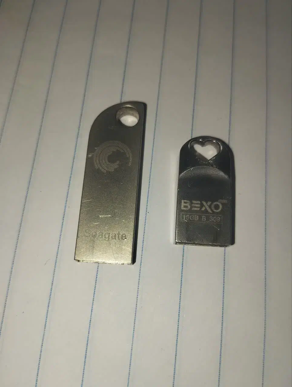 دوتا فلش ۱۶ اصل|قطعات و لوازم جانبی رایانه|خرم‌آباد, |دیوار