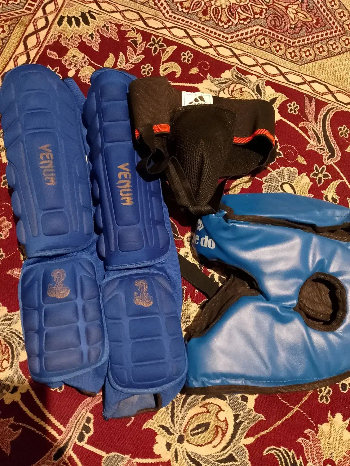 لباس کونگ فو ساق پا .کلاه.بیضه بند.نونو|لباس|خاش, |دیوار