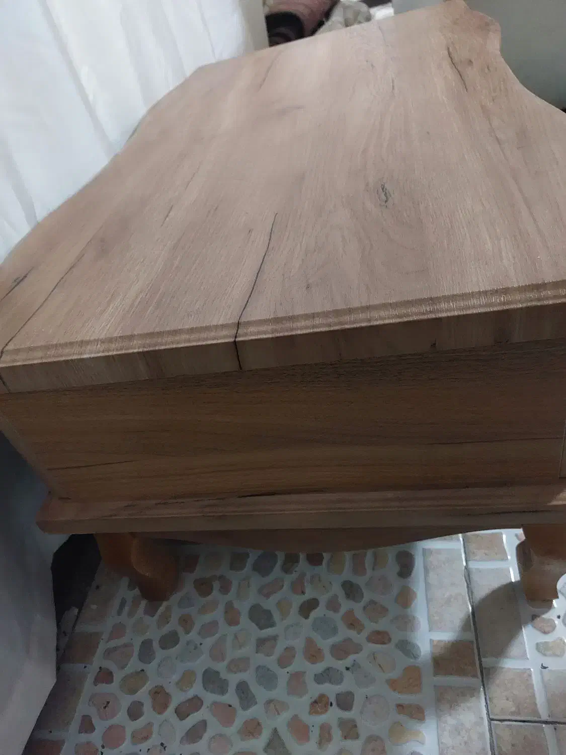 جلو مبلی رنگ گردویی و سبز|مبلمان خانگی و میز عسلی|محمدشهر, محمدشهر|دیوار