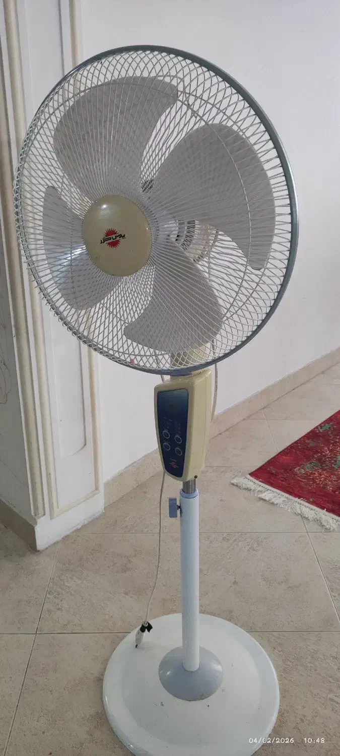 پنکه ایستاده|پنکه و تصفیه‌کنندهٔ هوا|بندر انزلی, امامزاده|دیوار