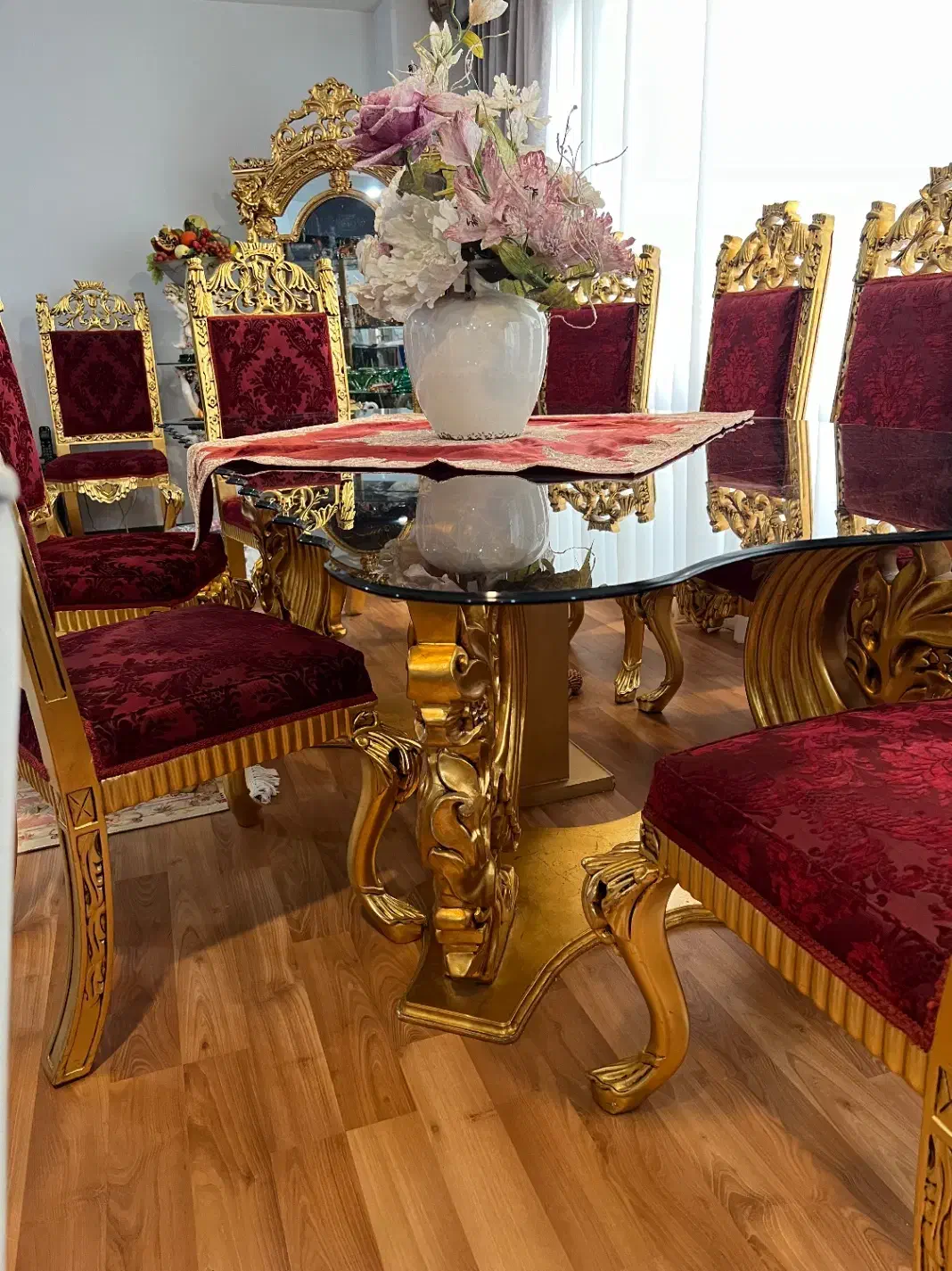 مبلمان سلطنتی|مبلمان خانگی و میز عسلی|تهران, آبشار تهران (دریاچه)|دیوار