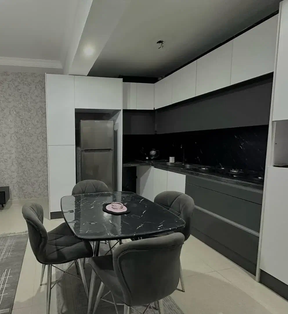 فروش دوخواب ۹۰ متری (صادق اباد)|فروش آپارتمان|آباده, |دیوار