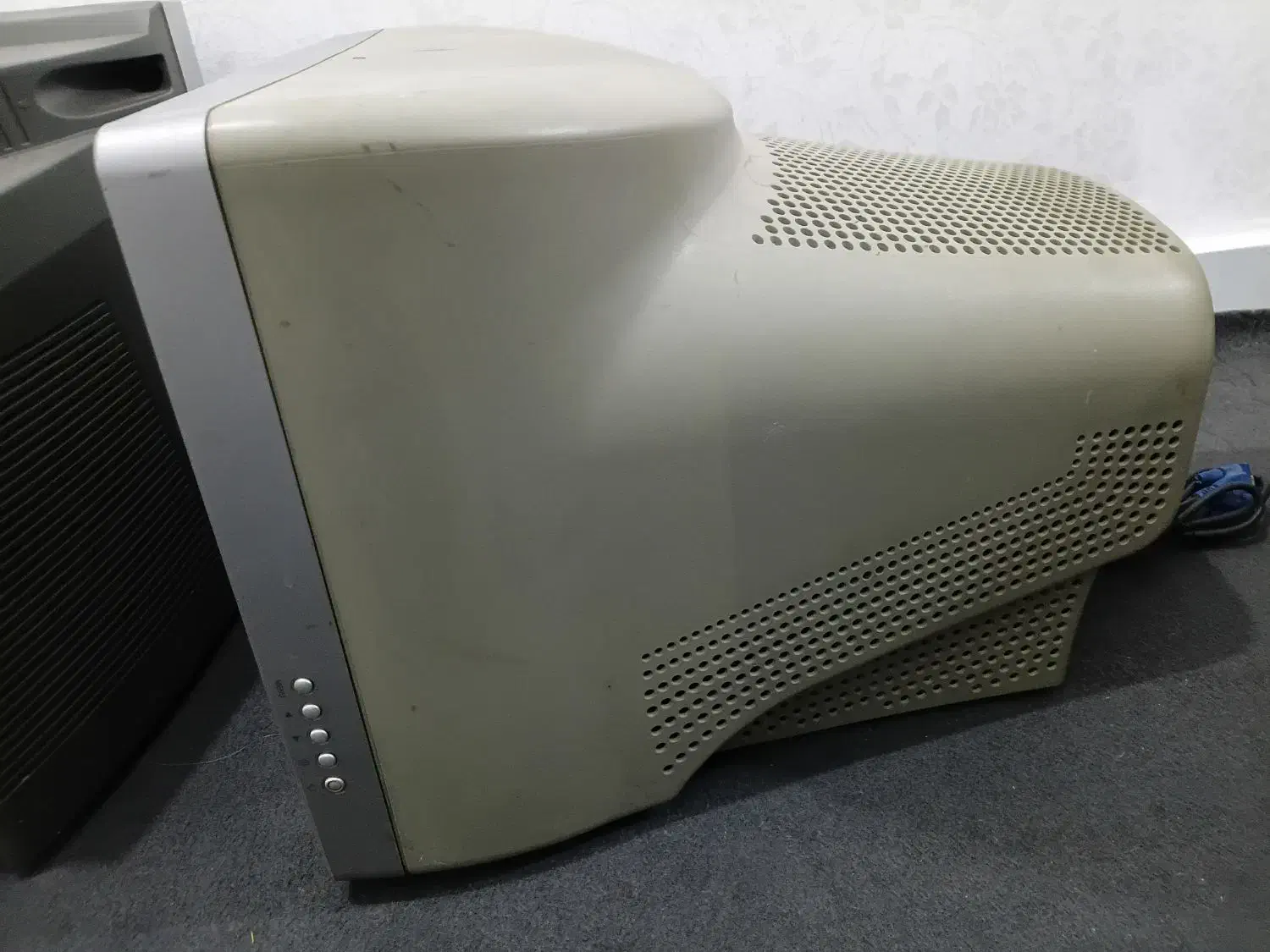 مانیتور و تلوزیون|تلویزیون و پروژکتور|اهواز, معین زاده|دیوار