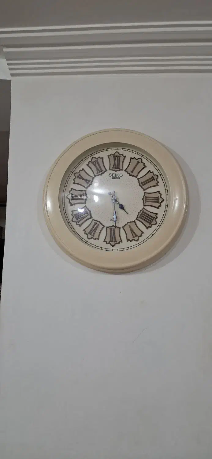 ساعت دیواری شیک وسالم|ساعت دیواری و تزئینی|رشت, جانبازان|دیوار