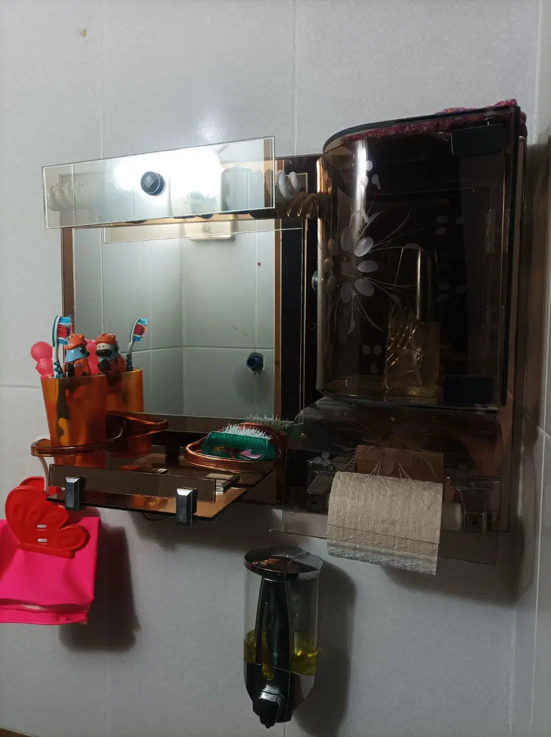 آینه ی روشویی|لوازم سرویس بهداشتی|اردبیل, |دیوار