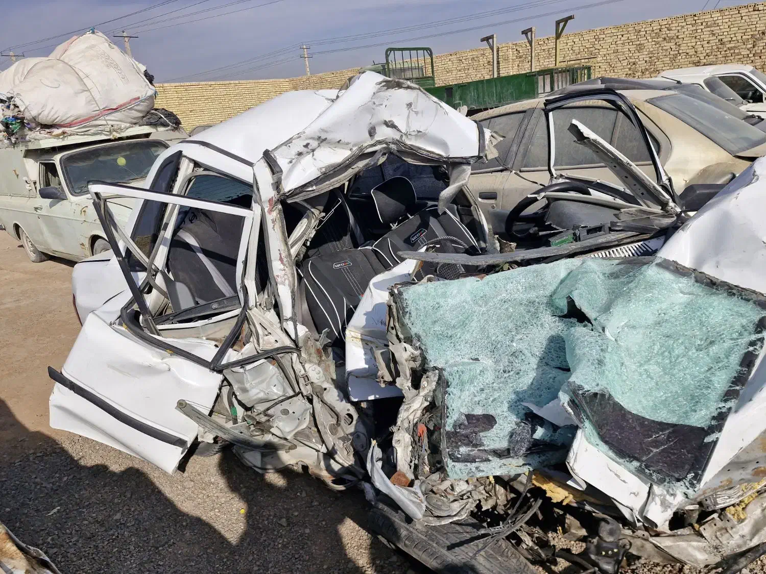 پراید تصادفی|خودرو سواری و وانت|یزد, |دیوار