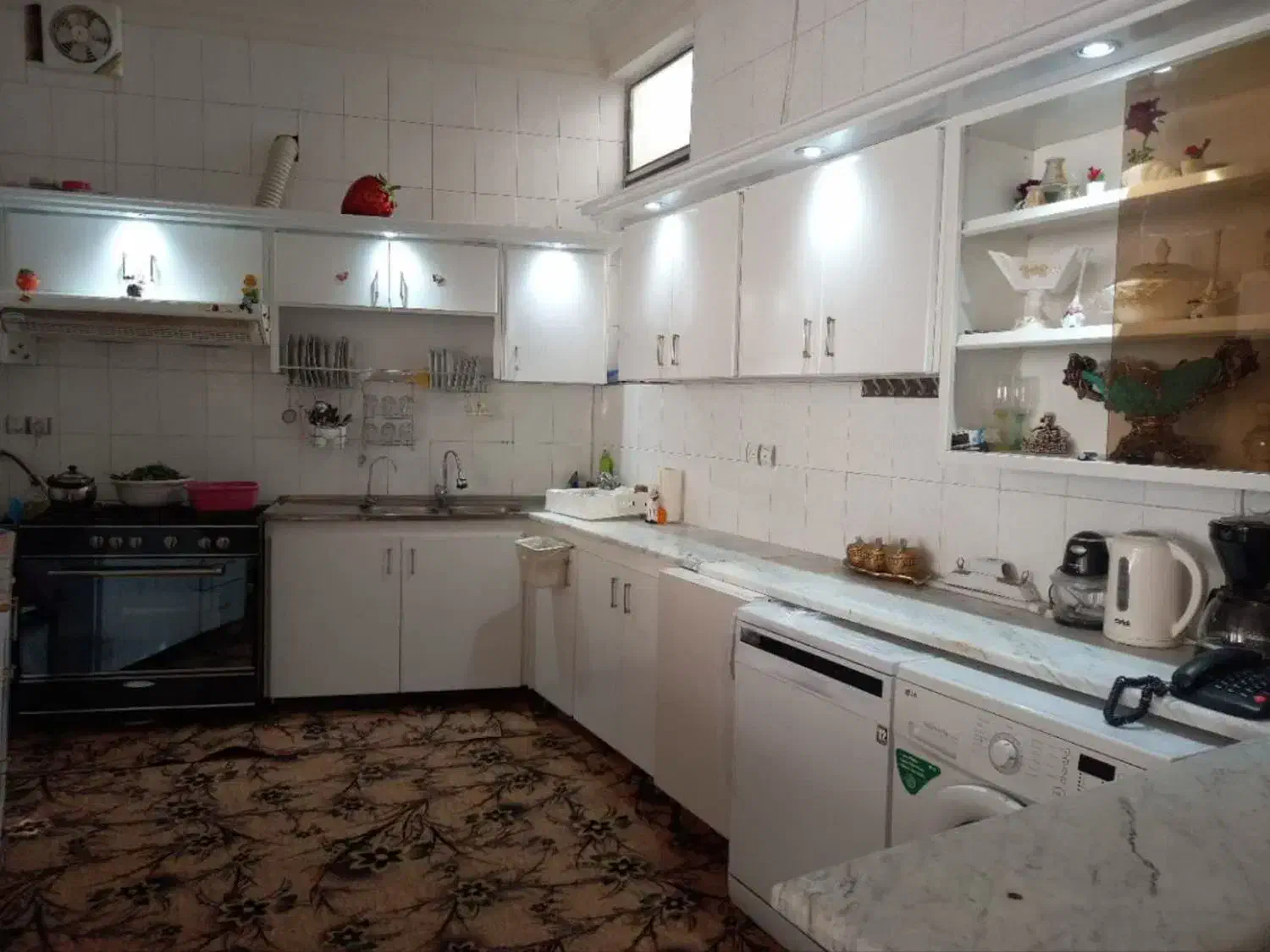 منزل دربست ۲طبقه هنرستان|اجارهٔ خانه و ویلا|قم, هنرستان|دیوار