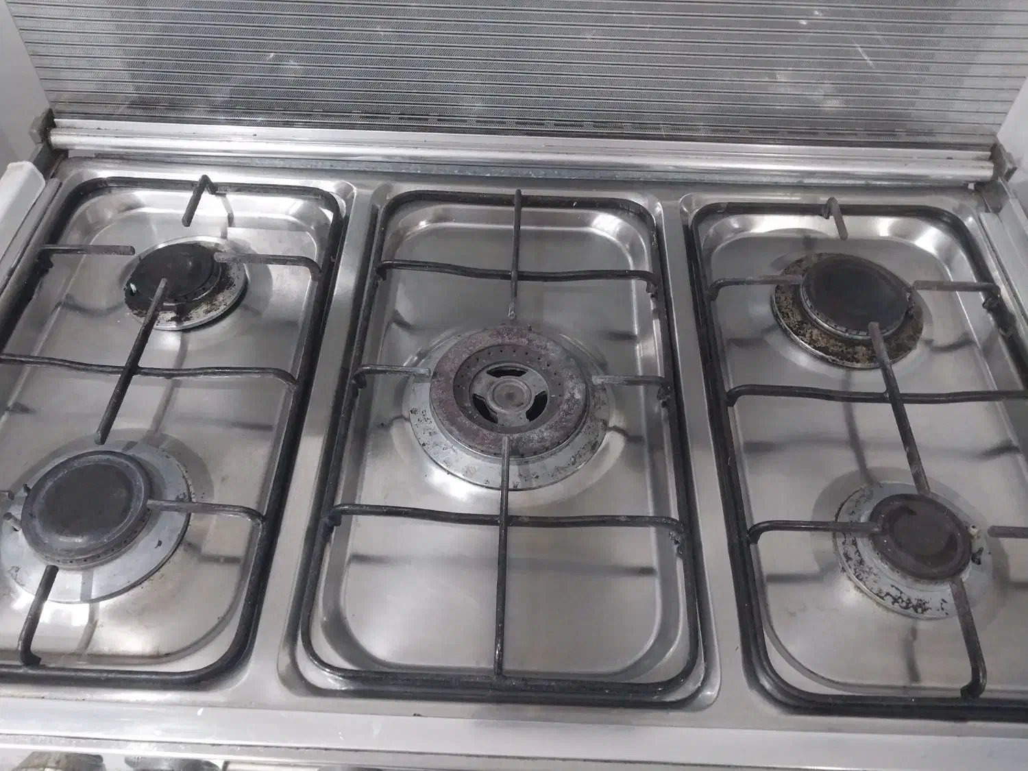 گاز طرح فر  کار کرده  وسالم|اجاق گاز و لوازم برقی پخت‌وپز|شیراز, دشت چنار|دیوار