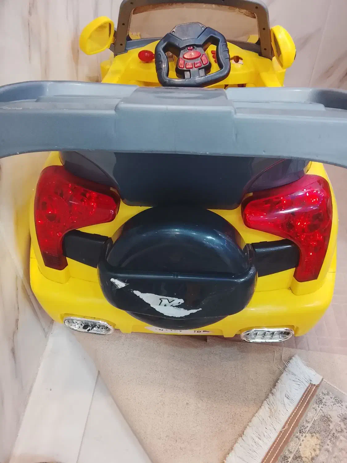 ماشین شارژی ۲ موتوره بزرگ|اسباب و اثاث بچه|گرگان, |دیوار