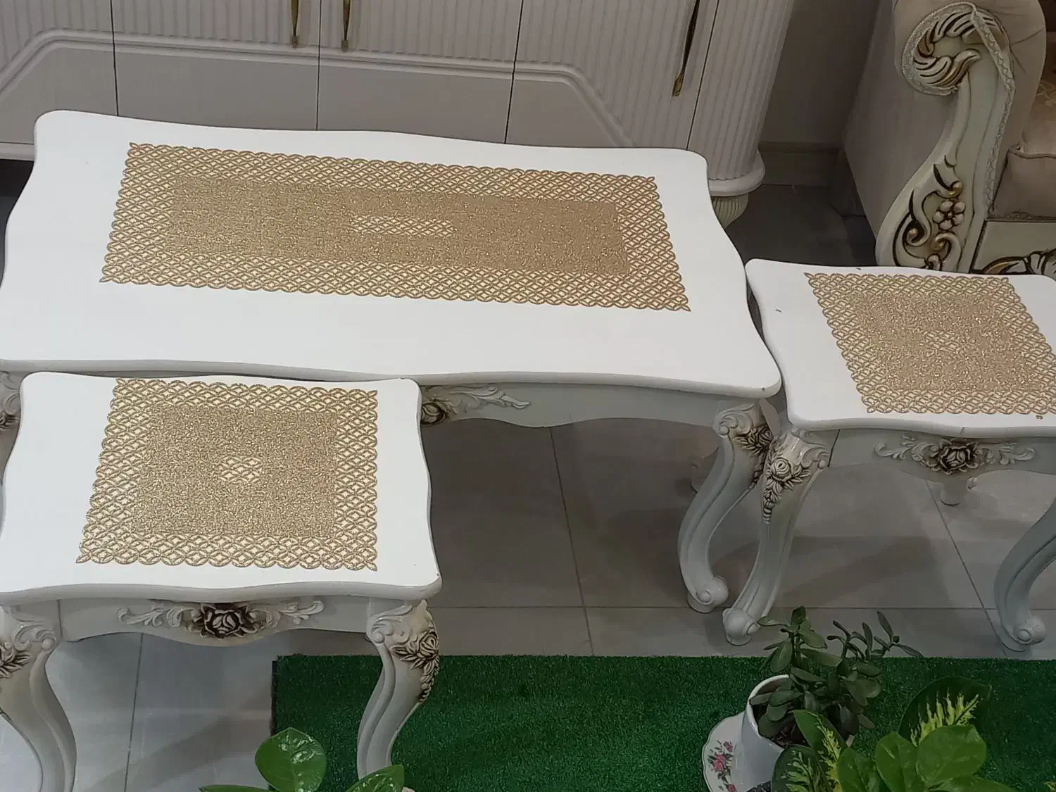 مبل|مبلمان خانگی و میز عسلی|گلبهار, شهر جدید گلبهار|دیوار