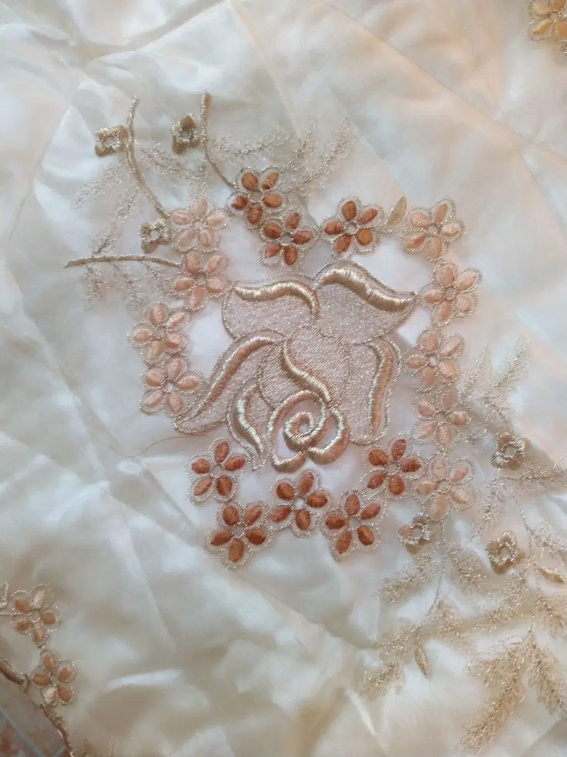 روتختی خامه دوزی خارجی نونو|سرویس روتختی|اصفهان, ناژوان|دیوار