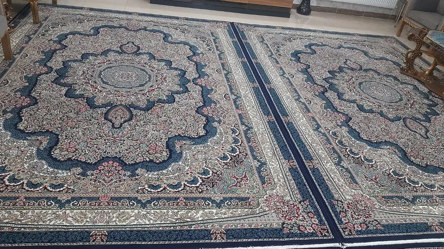 فرش ۹ متری زمرد مشهد بسیار تمیز و شیک|فرش|کرمانشاه, |دیوار