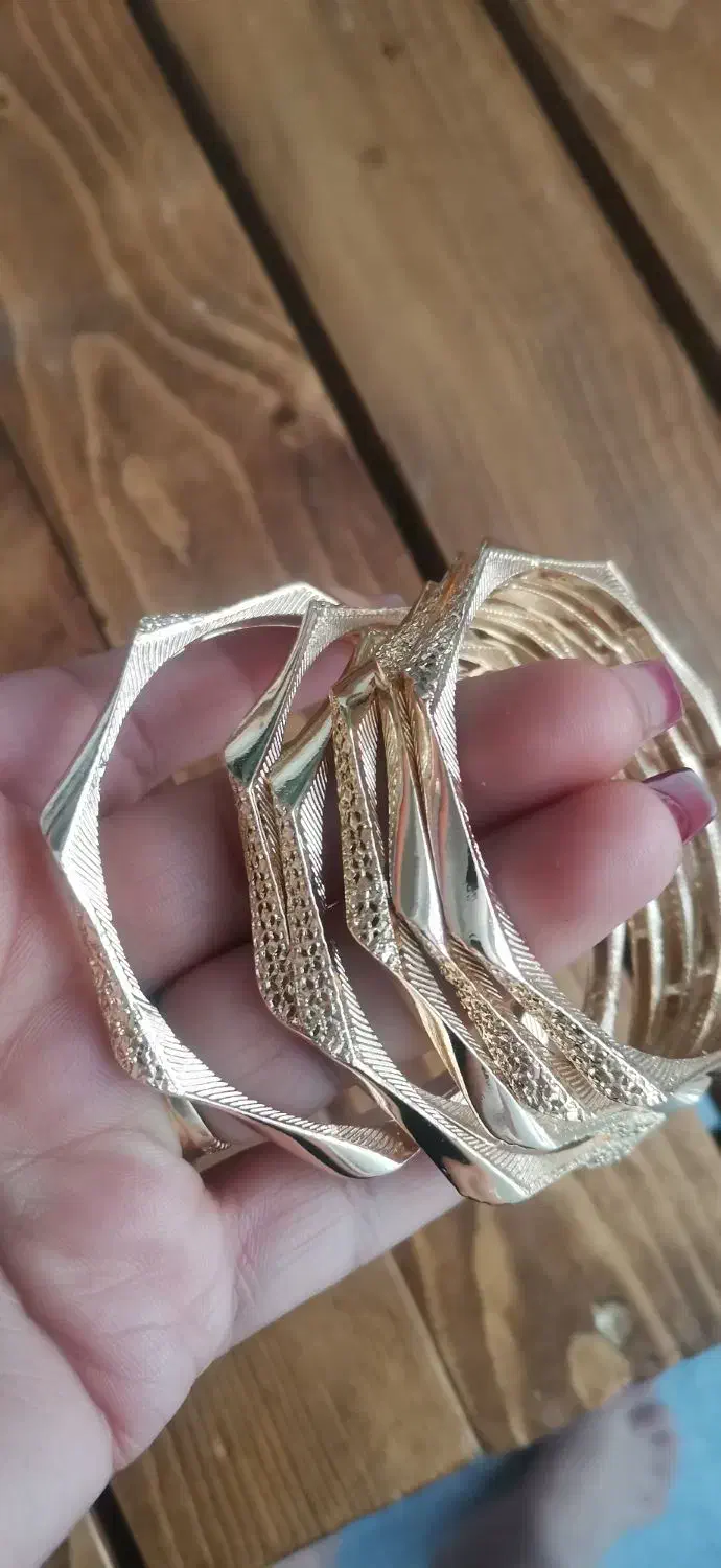 بدلیجات، النگو طلاروس|بدلیجات|بندر گناوه, |دیوار