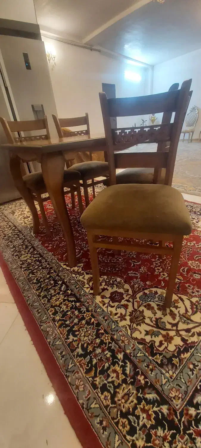 میز غذا خوری ۴ نفره تمام چوب راش وارداتی|میز و صندلی غذاخوری|اردبیل, |دیوار