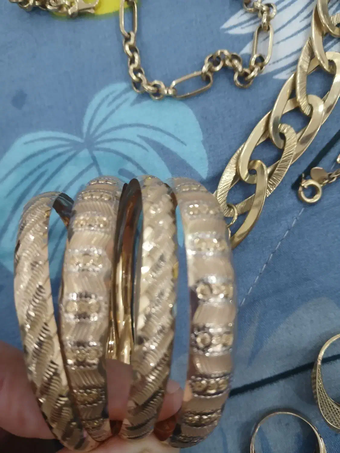 طلای مستمعل|جواهرات|تربت‌حیدریه, بوستان باغ ملی|دیوار