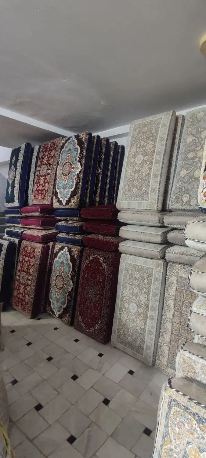 تولیدیپشتی|پشتی|قم, چهل درخت‎|دیوار