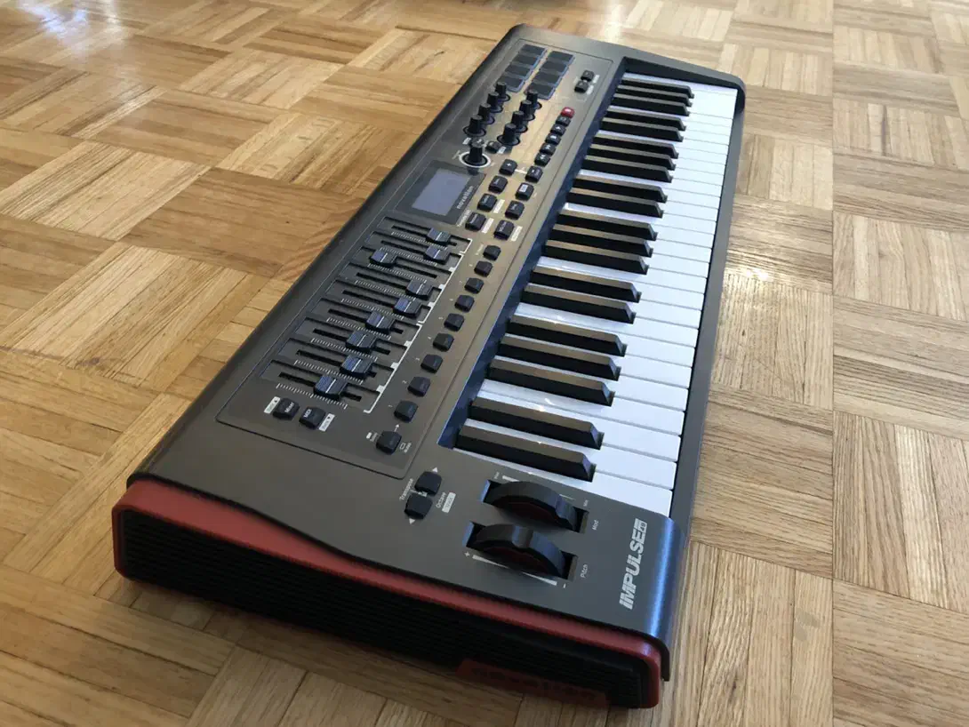 میدی کنترلر impulse 49|پیانو، کیبورد، آکاردئون|مبارکه, |دیوار