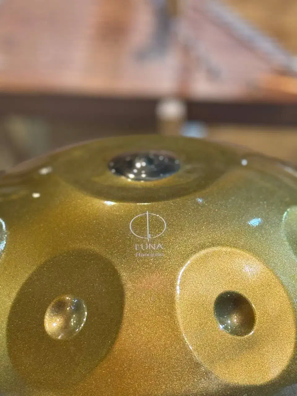 هنگ درام لونا|درام و پرکاشن|مشهد, نیروی هوایی|دیوار