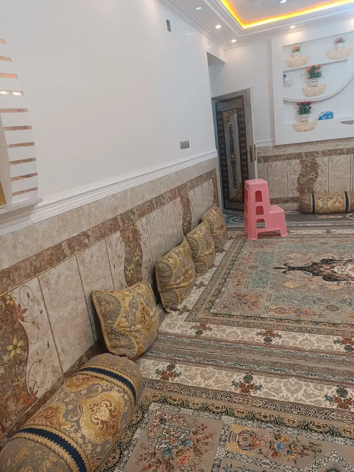 استا سرامیک کار حرفه ای|خدمات پیشه و مهارت|سراوان, |دیوار