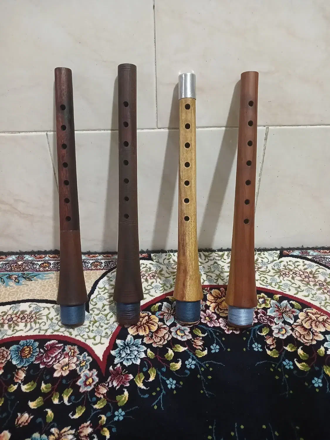 کرنا|سازهای بادی|فیروزآباد (فارس), |دیوار