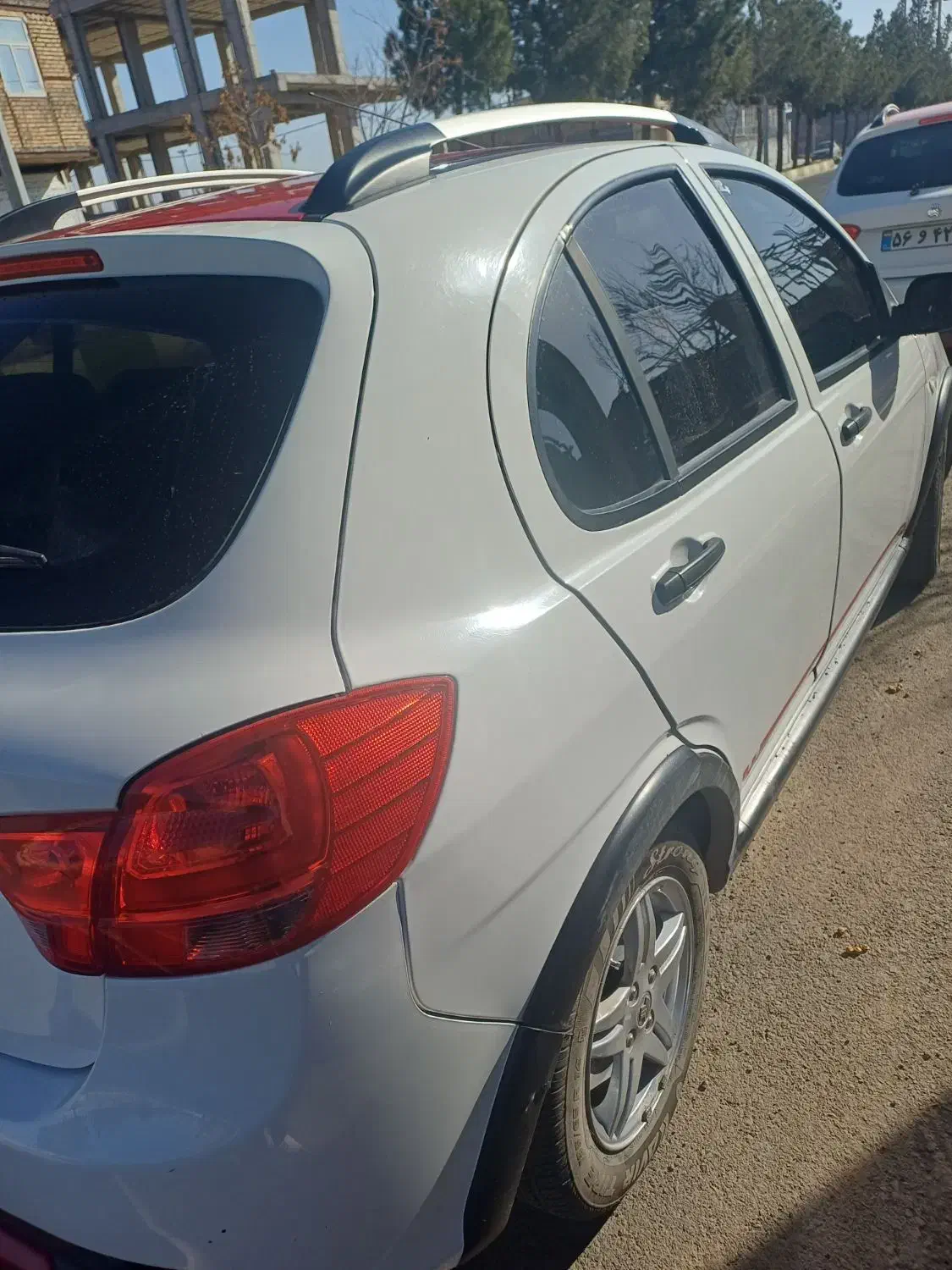 کوییک R در حد|خودرو سواری و وانت|قم, دروازه چوبی|دیوار