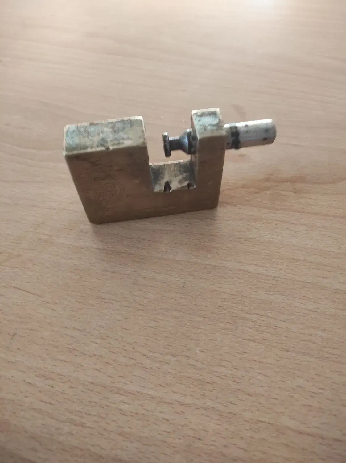 قفل برنجی|مصالح و تجهیزات ساختمان|اصفهان, گرکان|دیوار