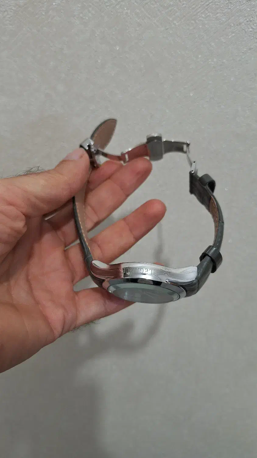 ساعت مچی الگانس|ساعت|ساری, |دیوار