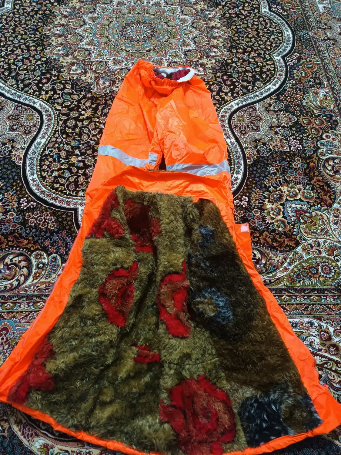 بادگیر زد اب|لباس|تربت‌حیدریه, کلاته توکلی|دیوار