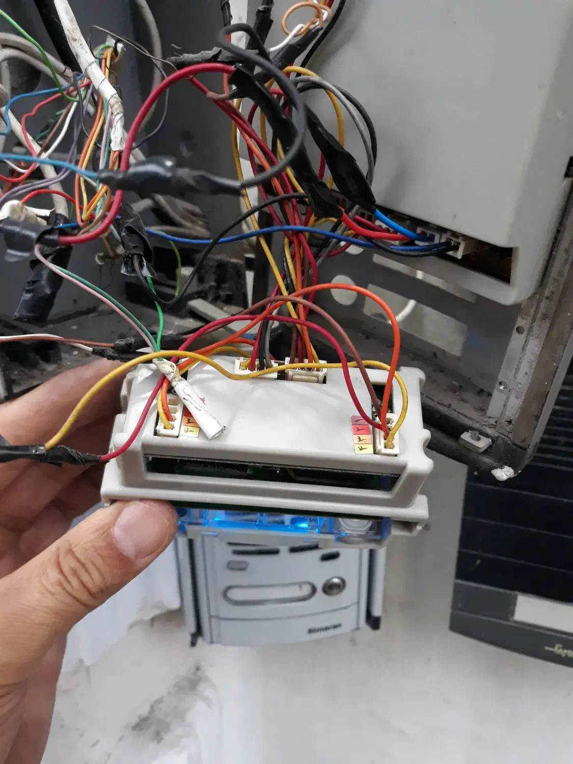 برقکاری ساختمان پذیرفته میشود|خدمات پیشه و مهارت|تنکابن, |دیوار