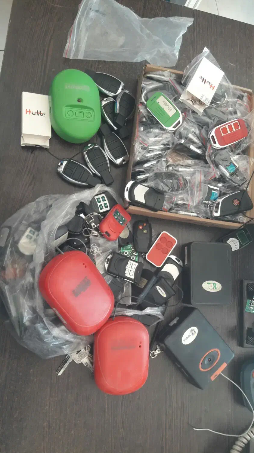 فروش وتعمیرات تخصصی کرکره برقی برد ریموت|خدمات پیشه و مهارت|قم, چهل درخت|دیوار