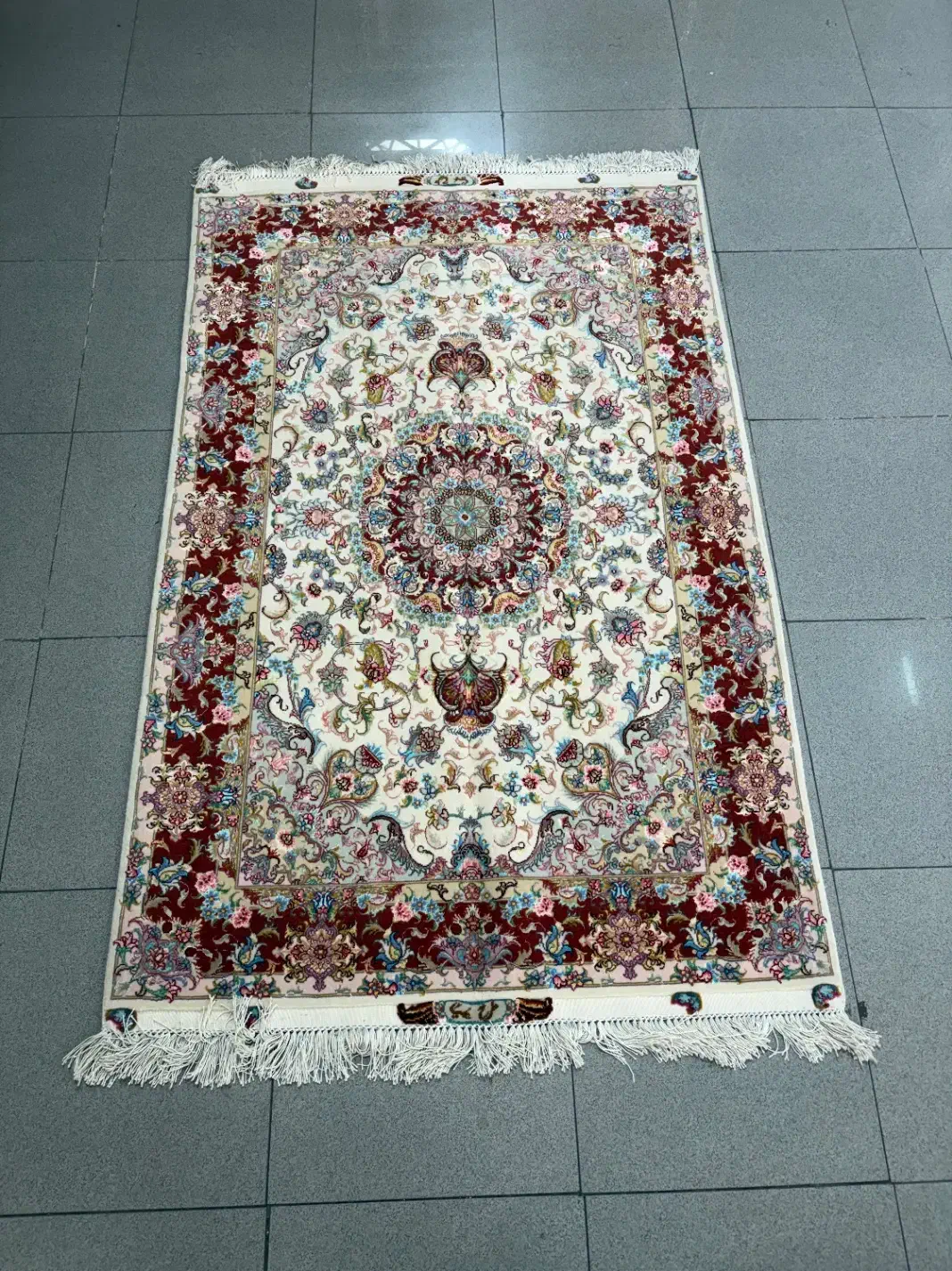 فرش دستبافت /فرش تبریز /علیا /ذرنیم|فرش|تهران, بازار|دیوار