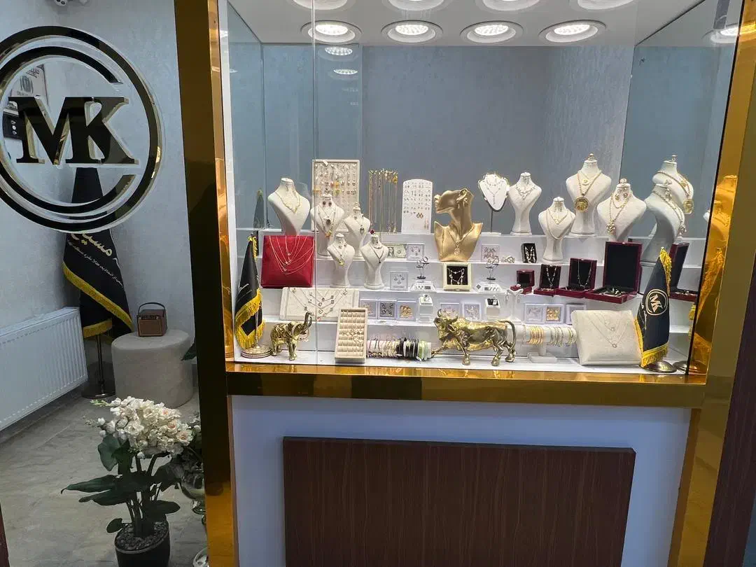 اجاره مغازه طلافروشی با ویترین|اجارهٔ مغازه و غرفه|نورآباد, |دیوار