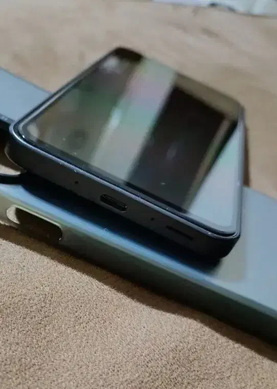 A26/128|موبایل|قدس, شهرقدس|دیوار