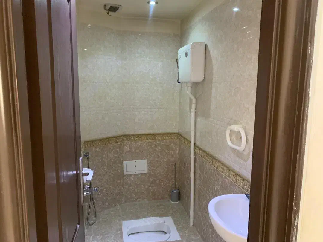 اشرفی پایین تیراژه ۵۰متر ۷ساله خوش نقشه