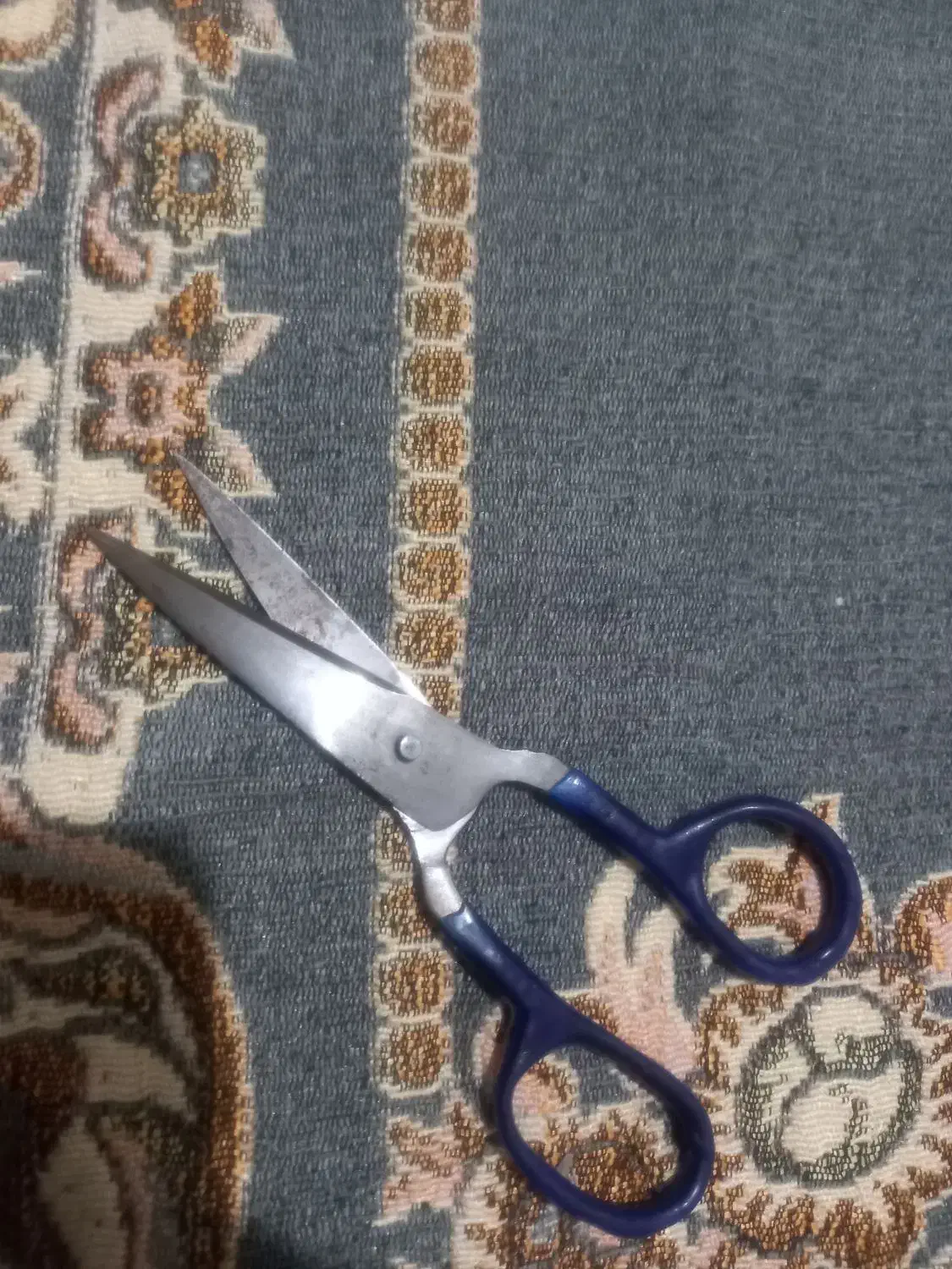 قیچی دهن کج|لوازم خیاطی و بافتنی|قم, شهر قائم|دیوار