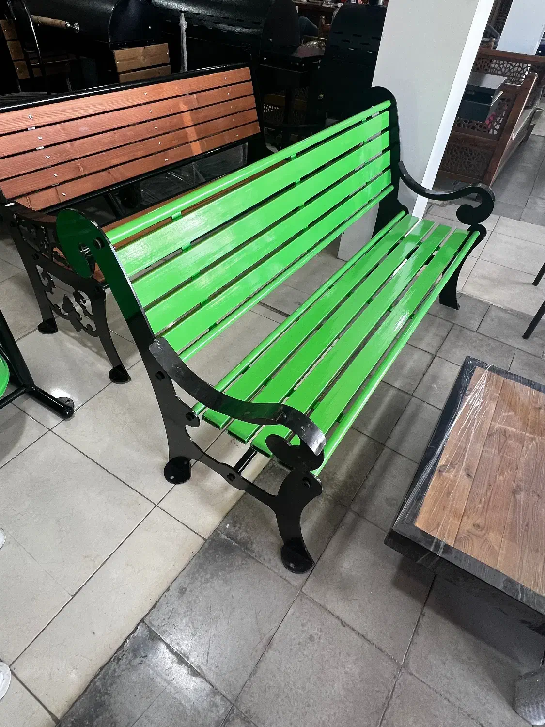 انواع نیمکت و سطل پارکی|صندلی و نیمکت|بندرعباس, |دیوار