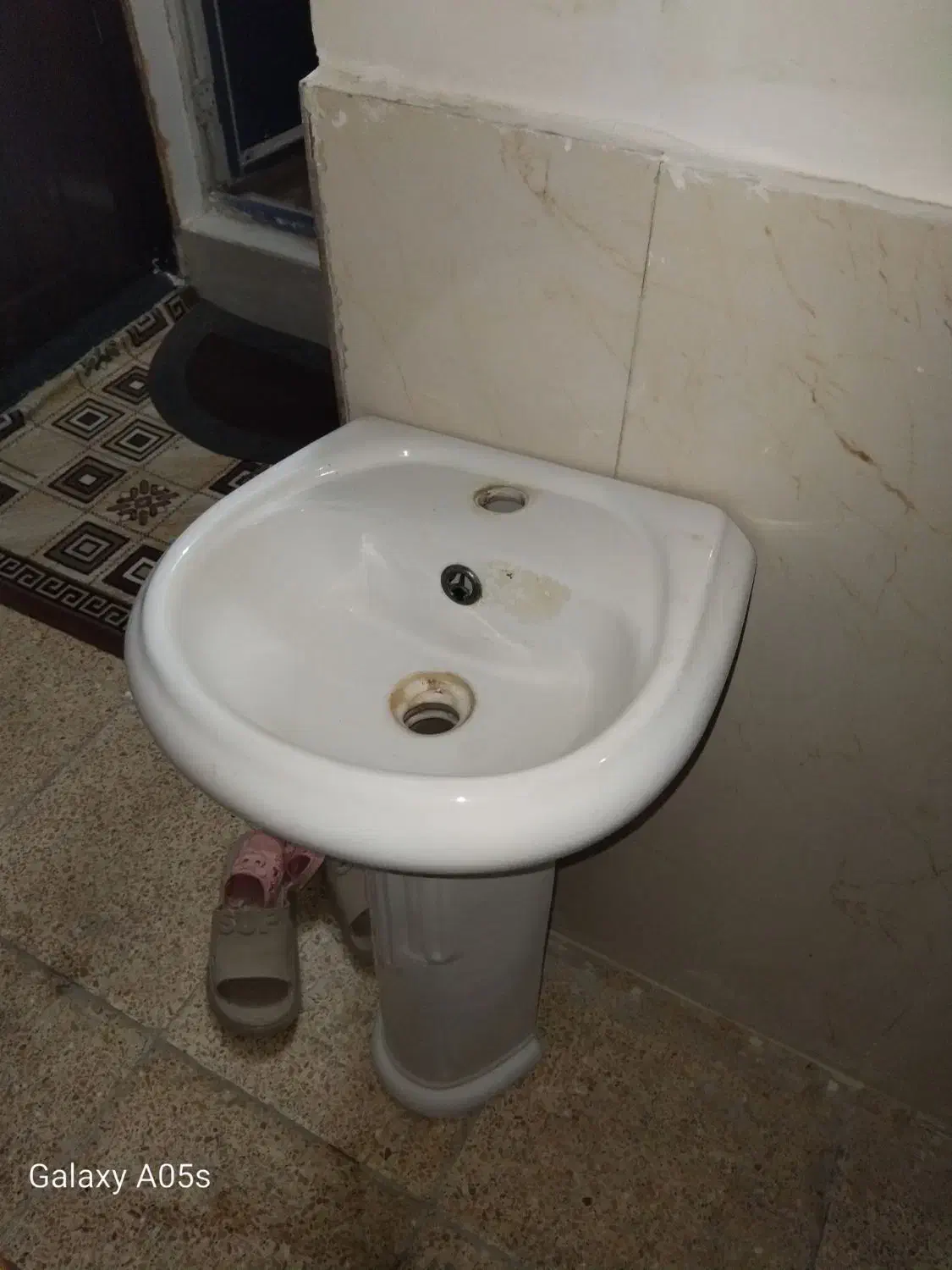 روشویی کوچیک|لوازم سرویس بهداشتی|خمین, |دیوار