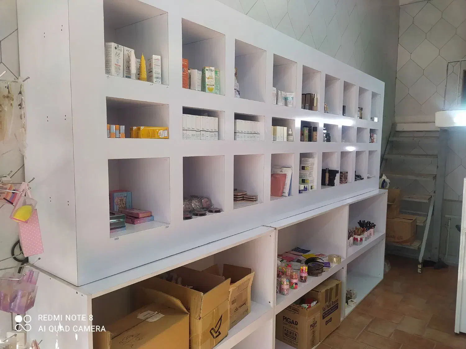 دکور لوازم آرایشی و داروخانه|فروشگاه و مغازه|یزد, |دیوار