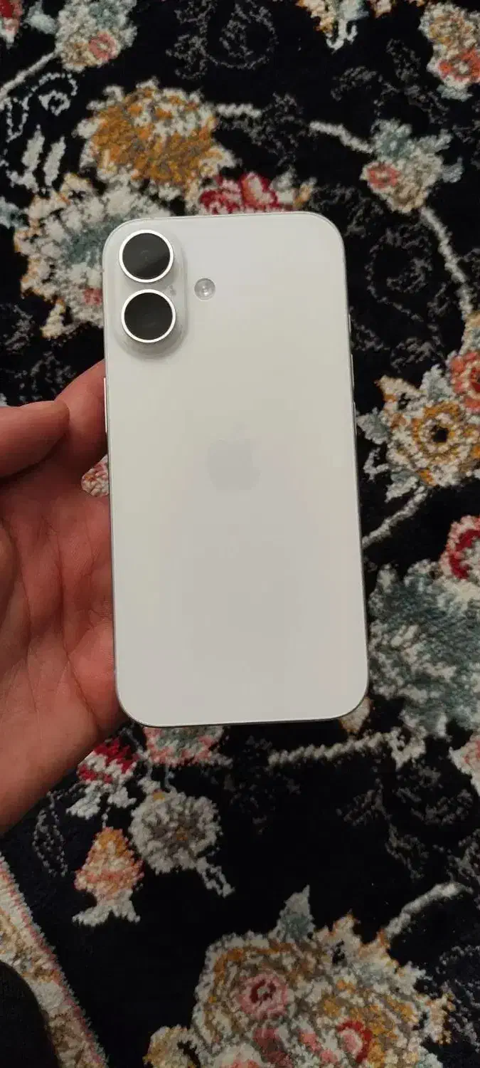 آیفون ۱۶ نرمال سفید ۱۲۸|موبایل|مشکین‌دشت, |دیوار
