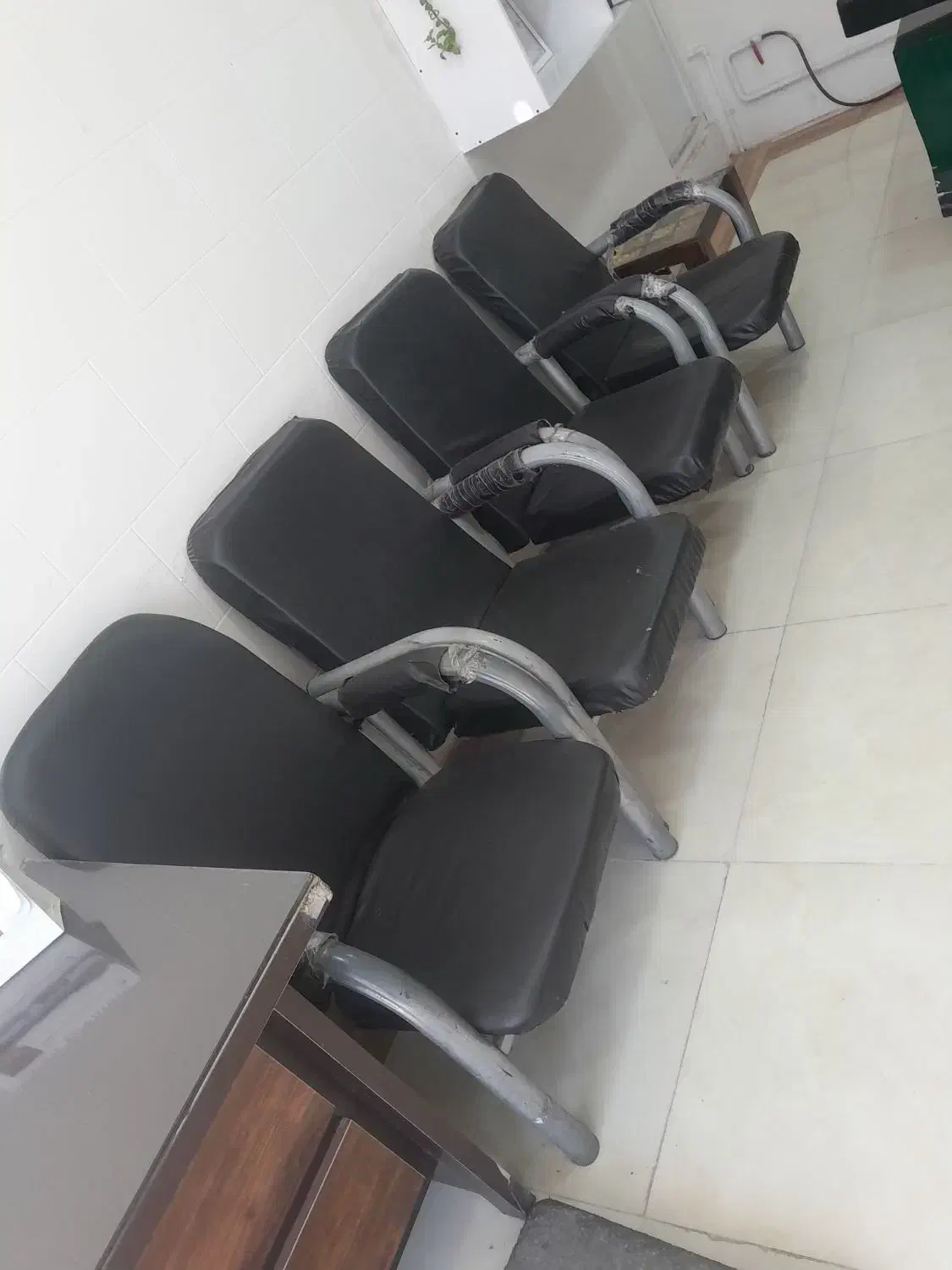 فروش میز وصندلی یکجا|دفتر کار|کرج, خرمدشت|دیوار