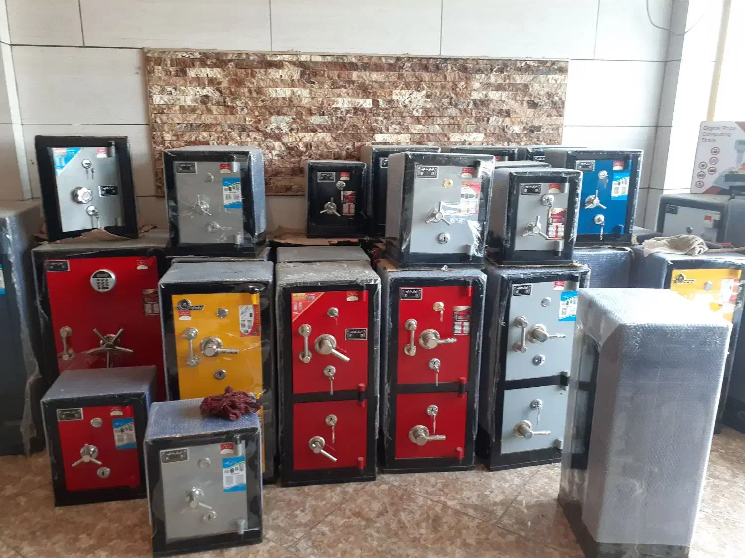 فروش انواع صندوق نسوز|ابزارآلات|رامسر, |دیوار