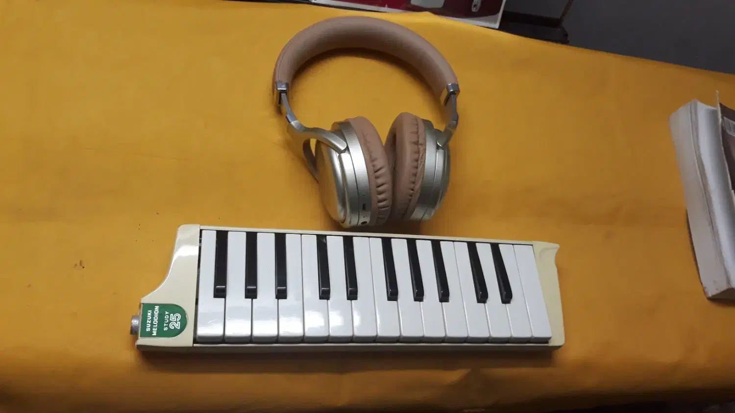 معرفی ارگ وساز کلیدی و درام|پیانو، کیبورد، آکاردئون|لاهیجان, بازکیاگوراب|دیوار