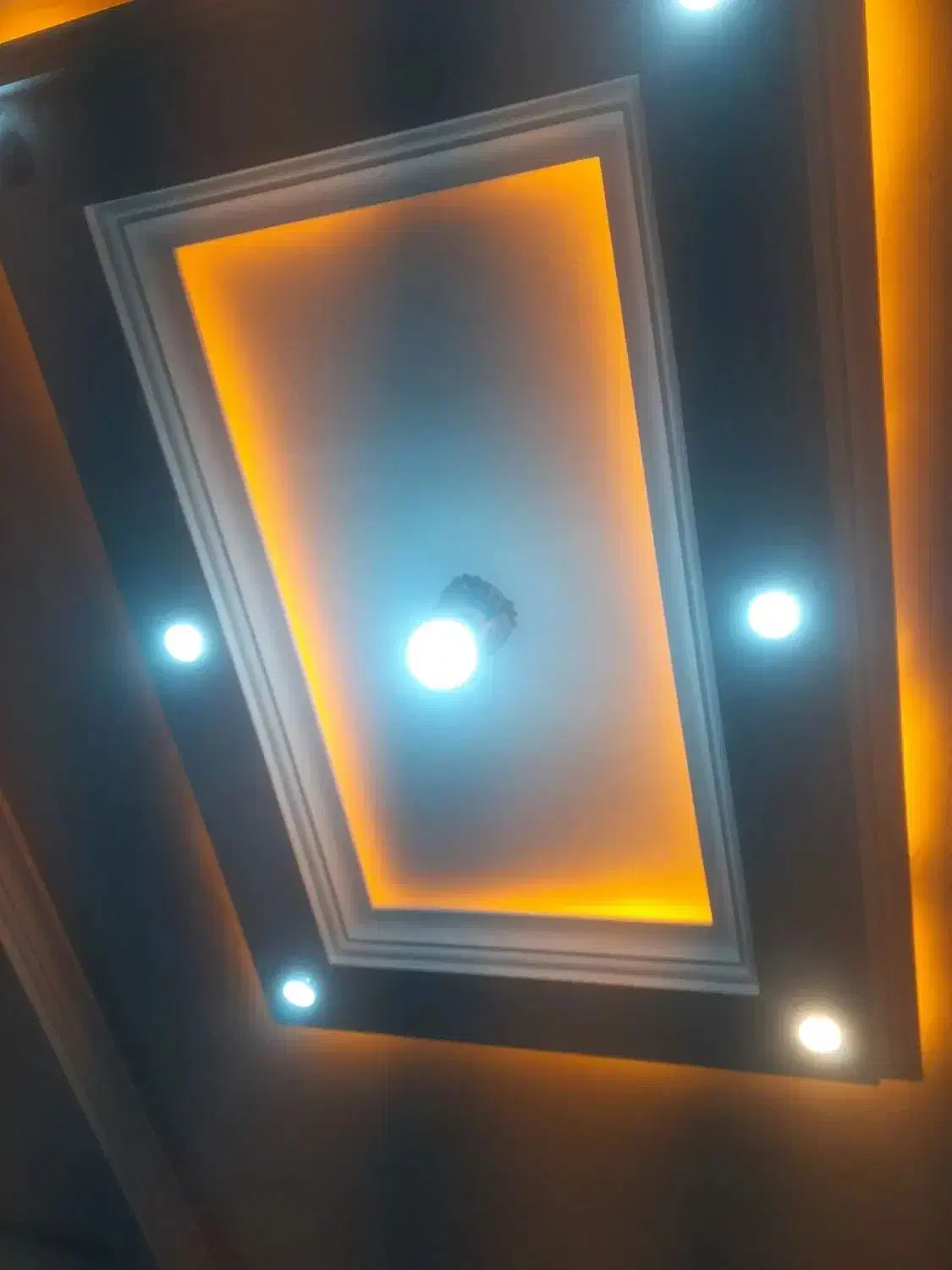 خدماتی نظافت ساختمانها آپارتمانها|خدمات نظافت|بروجرد, |دیوار