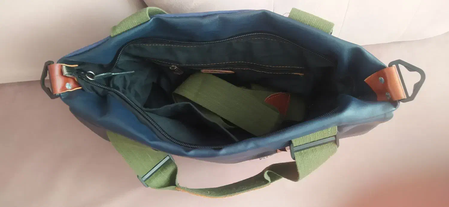 کیف جیرچرم|کیف، کفش، کمربند|میانه, |دیوار