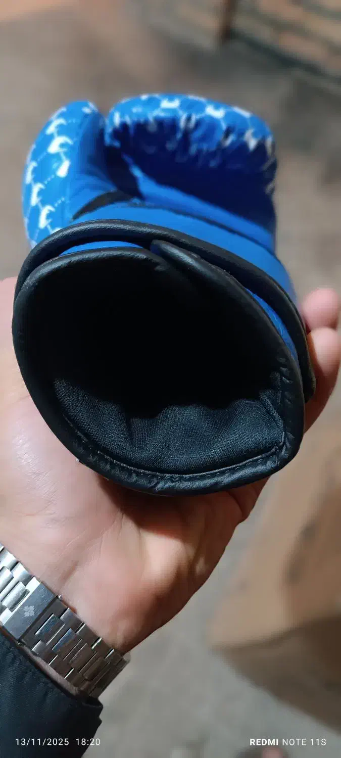 دست کش بوکس|تجهیزات ورزشی|اشترینان, |دیوار