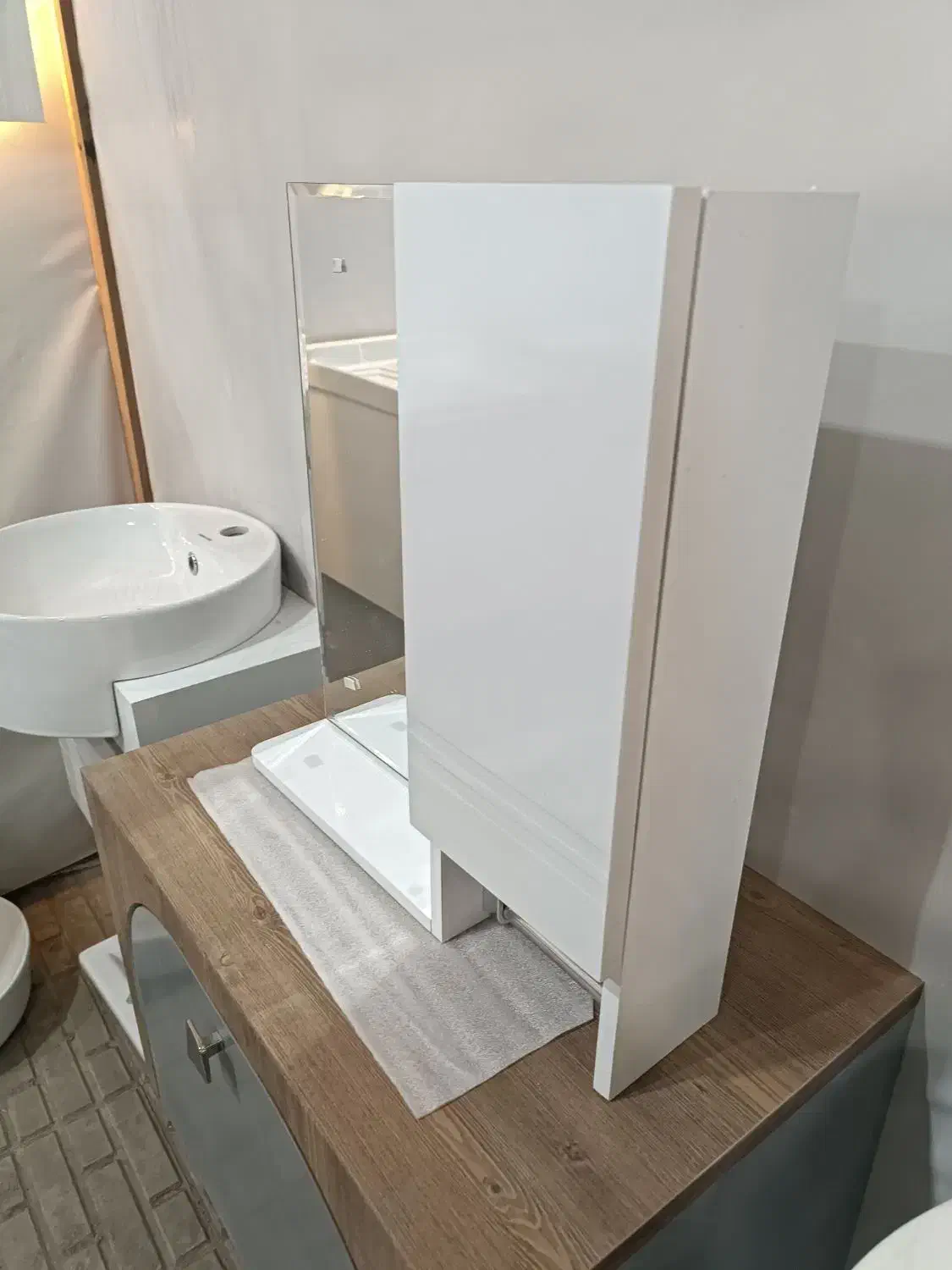 آینه باکس روشویی ۶۰-۵۰-۴۵|لوازم سرویس بهداشتی|تبریز, |دیوار