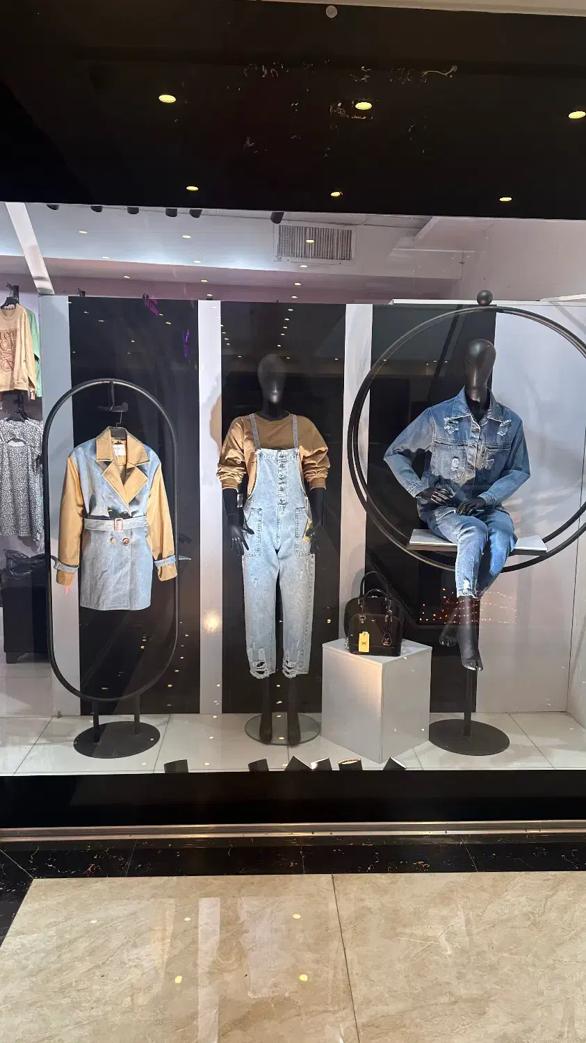 واگذاری پوشاک زنانه|اجارهٔ مغازه و غرفه|شهرکرد, |دیوار