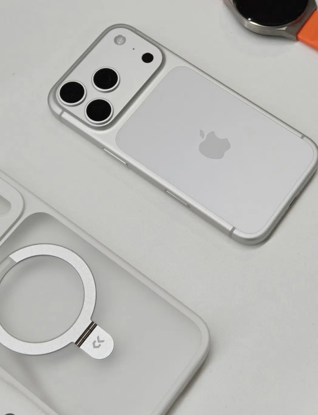 Iphone 17pro silver zaa not activeبدون ریجستر|موبایل|اصفهان, احمدآباد|دیوار